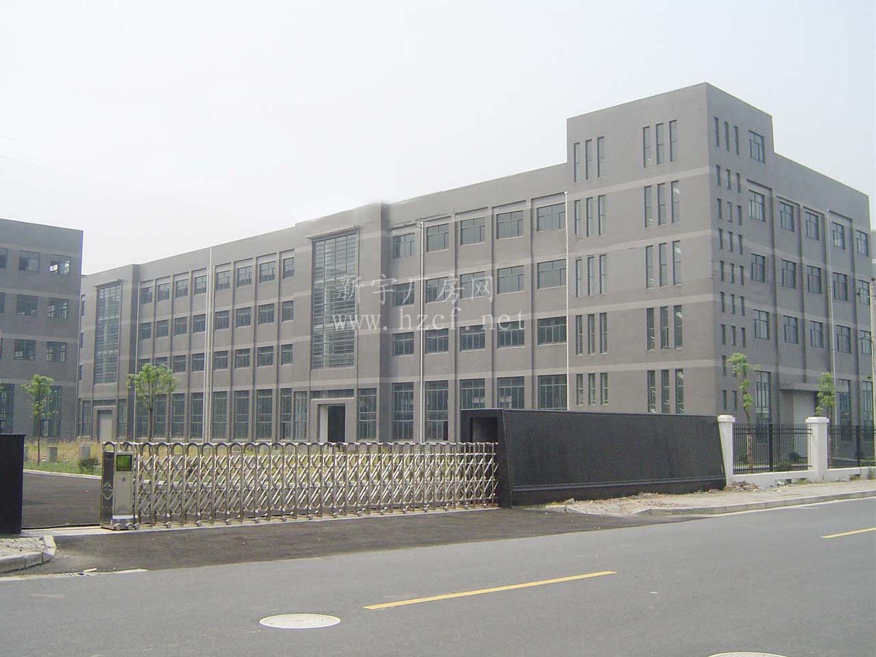 东莞高埗 独门独院厂房 总建筑面积：8000平米（可分租）