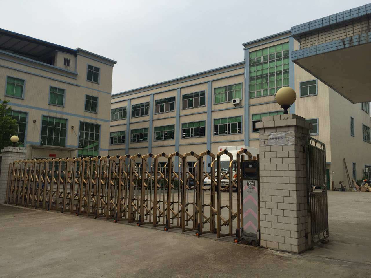 东莞茶山新出独院厂房分租二三楼1660平方厂房出租