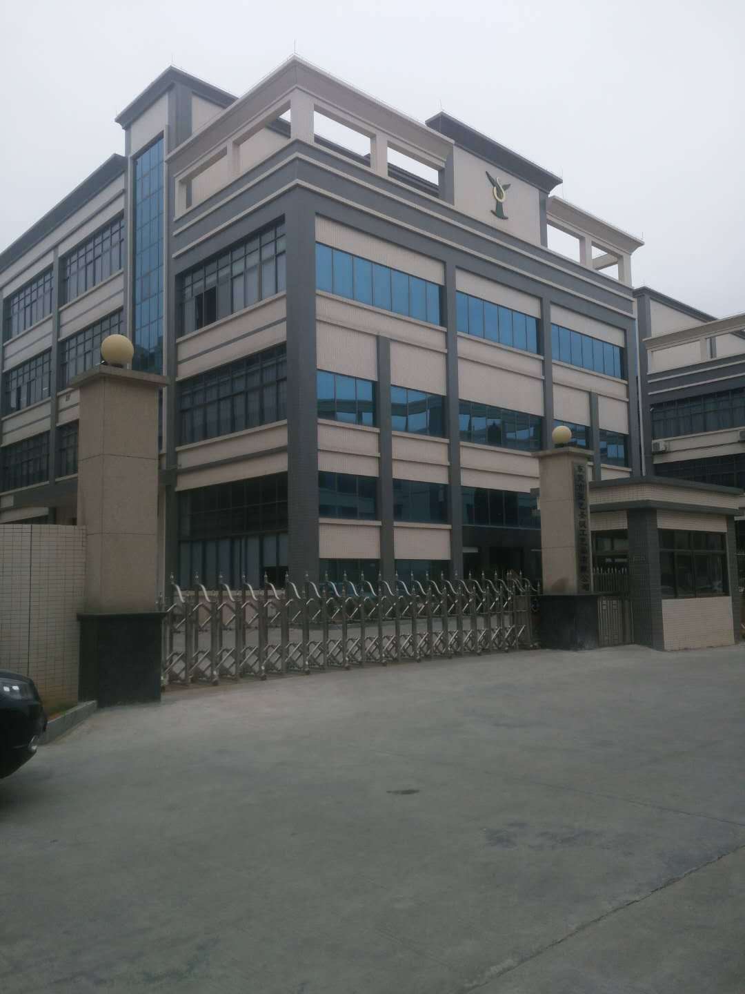 东莞横沥原房东独院标准厂房6500平方厂房出租形象好